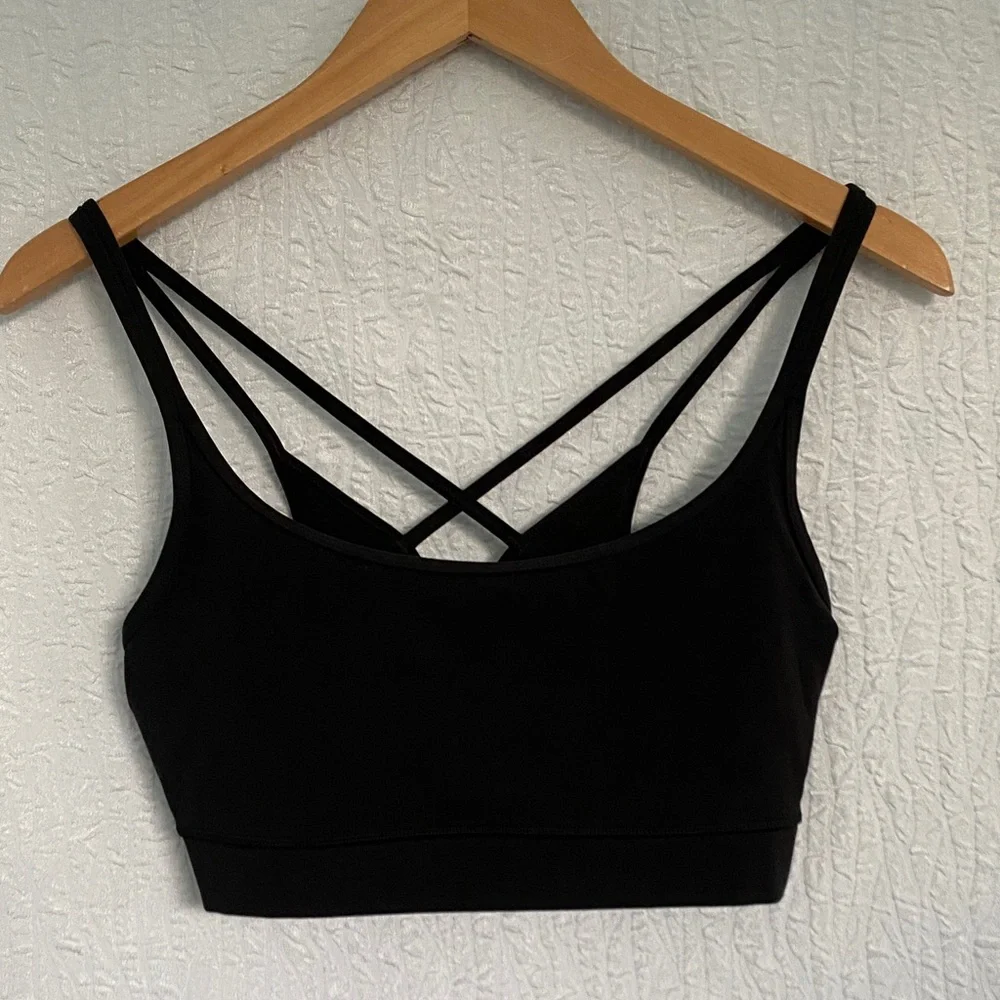 Vuori Black Mind Set Strappy Sports Bra - Picture 3 of 9